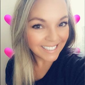 Meet your Posher, Debra